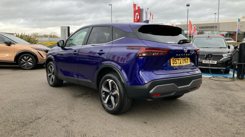 Nissan Qashqai 1.3 DiG-T MH N-Connecta 5dr Petrol Hatchback